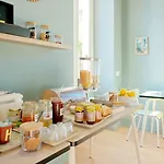 Lemon Hotel Mentone