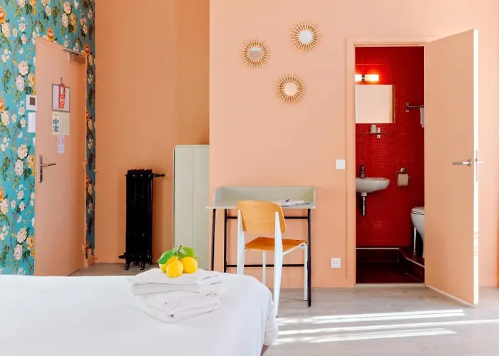 Ξενοδοχείο Lemon 2*